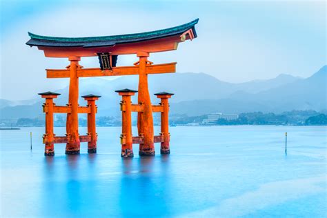 what idea would most likely make the best reflective essay? Reflecting on my recent travels to Japan and the profound impact it had on my perspective.